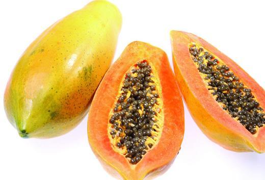 木瓜中含有的凝乳酶具有通乳作用,木瓜碱具有抗淋巴性白血病的功效