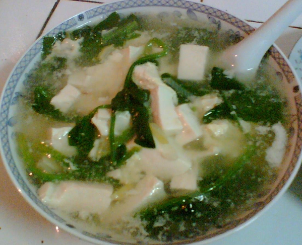 菠菜豆腐汤的做法 菠菜豆腐汤清淡爽口营养丰富