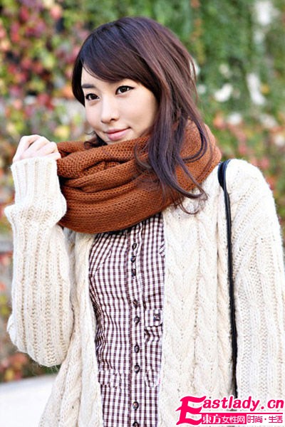 冬季针织围巾最潮搭  让世界为你着迷