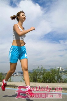 减肥：跑步小腿粗的常见误区-东方女性网-www.eastlady.cn