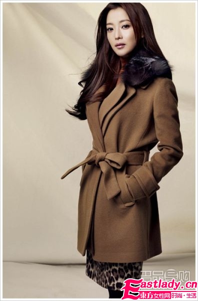 今冬韩系冬装显成熟优雅 毛呢大衣显主流