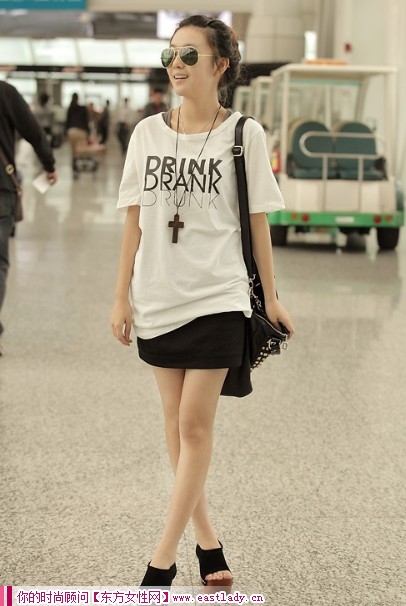 新款女装韩版宽松T恤 在轻松悠闲中尽显你的精致