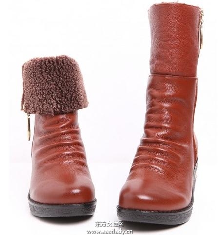 2012新款雪地靴爱美女士冬季必备单品