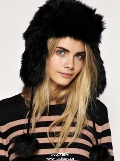 时尚皮草帽给冬日带来一丝暖意