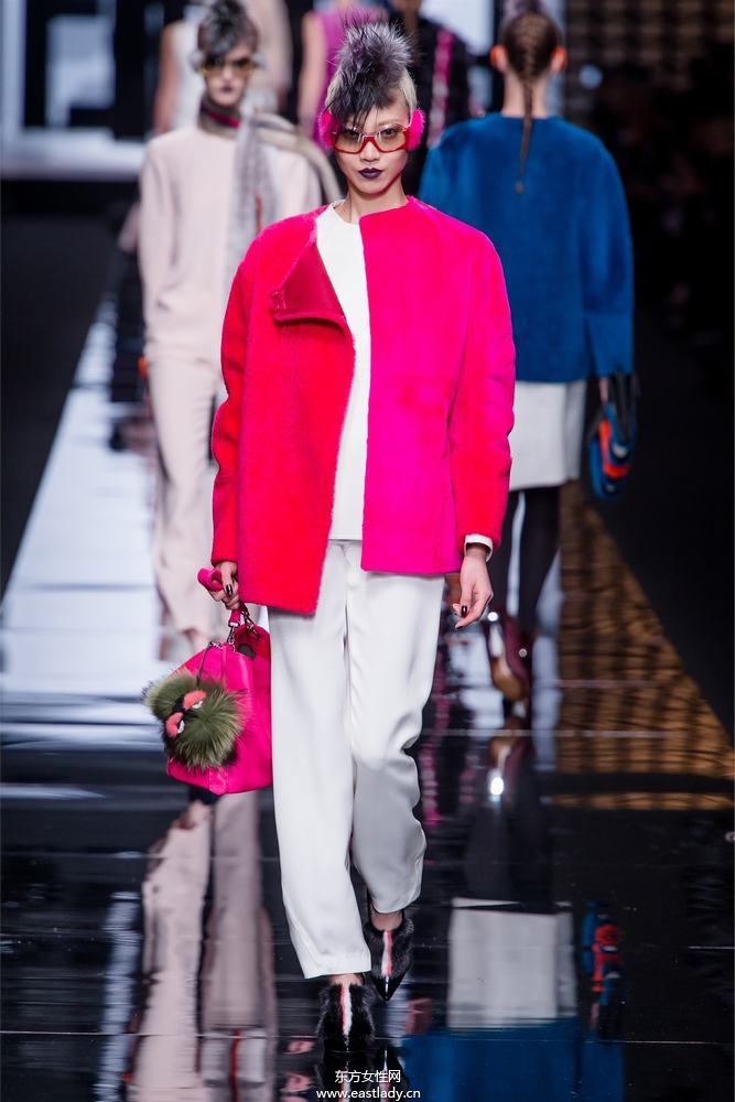Fendi2013年米兰时装周服装系列刮起皮草风