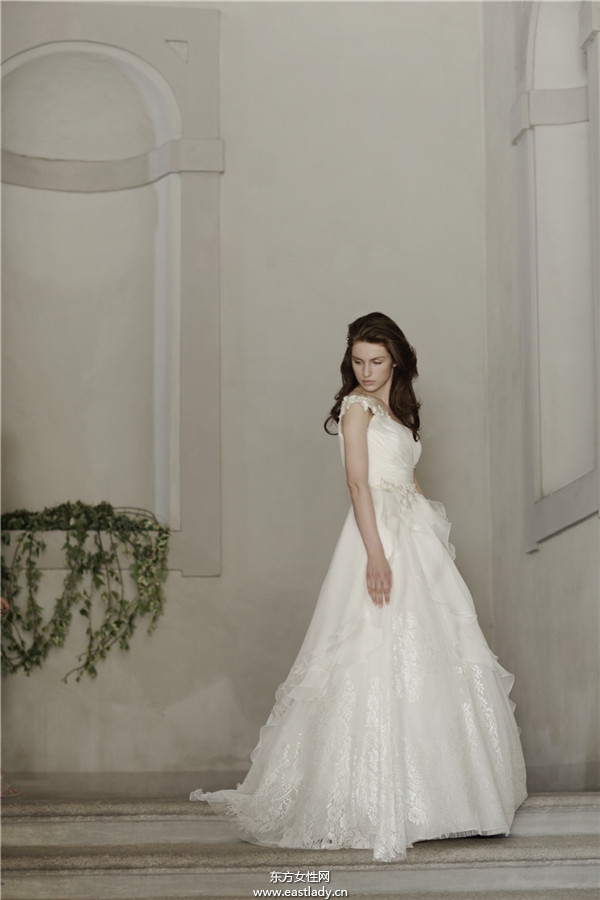 ALBERTA FERRETTI(阿尔伯特-菲尔蒂)2014新款婚纱图片欣赏