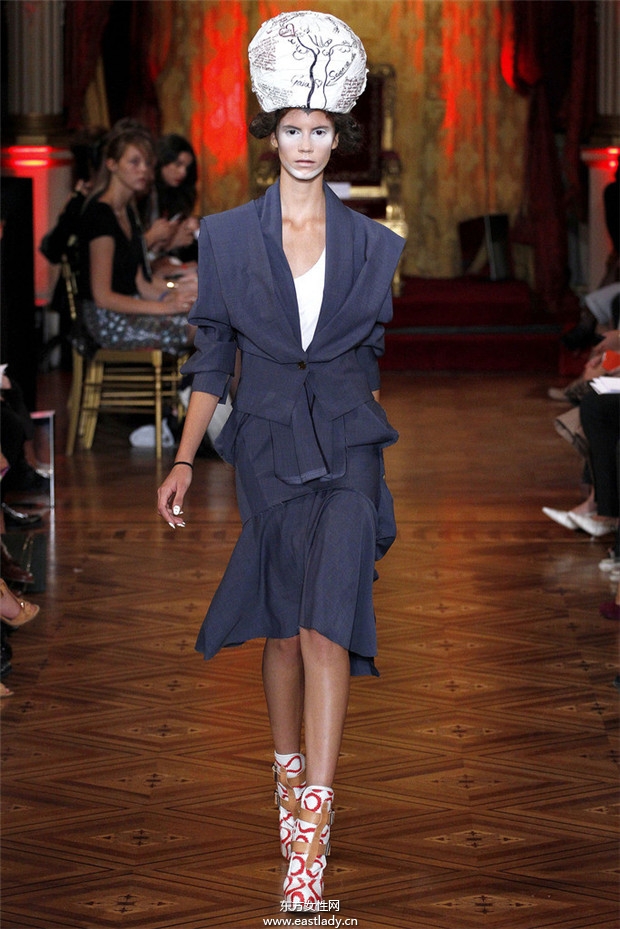 Vivienne Westwood 2013春夏服装时尚大片