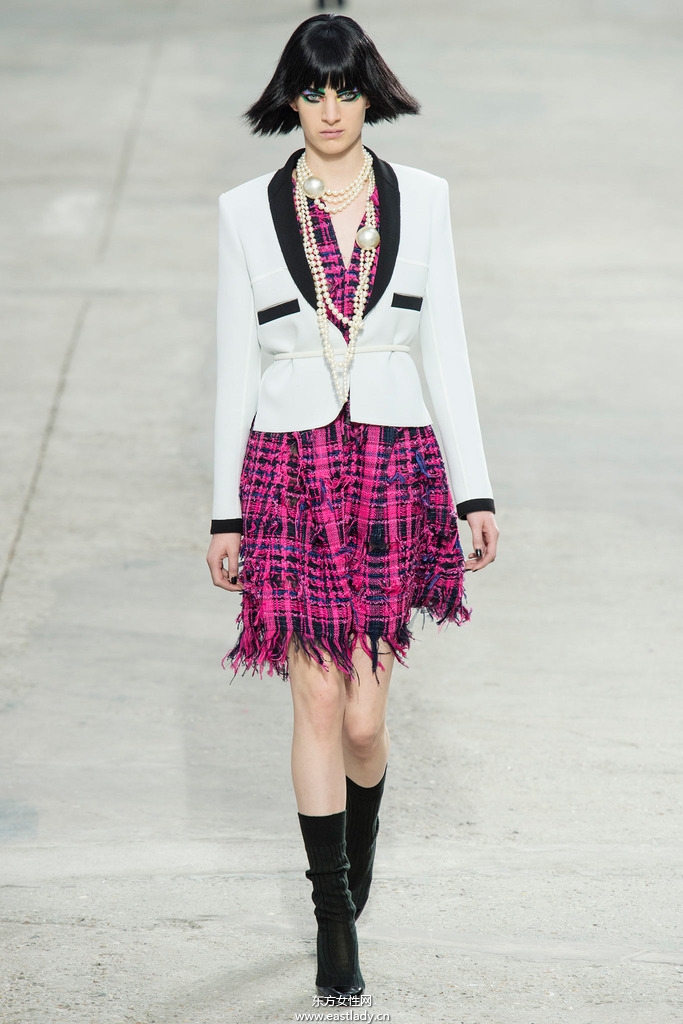 Chanel（香奈儿）巴黎2014春夏流行服饰时尚大片