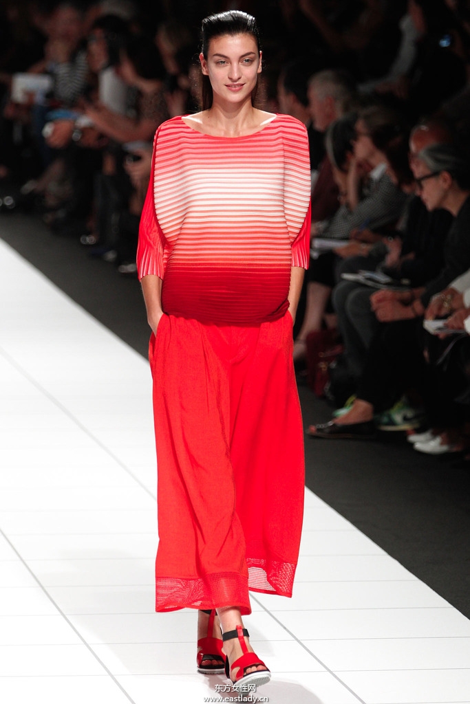 Issey Miyake(三宅一生)2014春夏流行服饰时尚大片