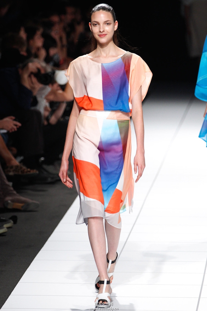 Issey Miyake(三宅一生)2014春夏流行服饰时尚大片