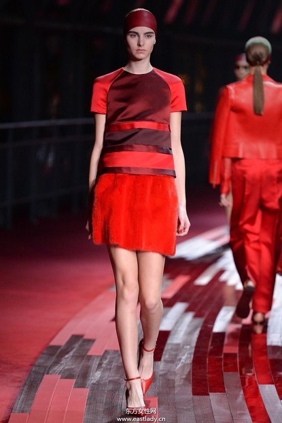 Valentino 2014女装系列演绎红色风