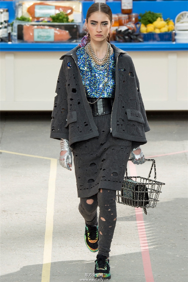 Chanel(香奈儿)巴黎时装周2014秋冬新品发布