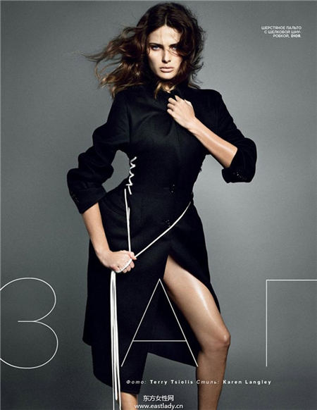 Isabeli Fontana《Vogue》2014年8月俄罗斯版