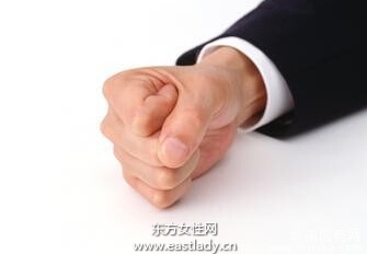 伏案工作者握拳松拳保健操