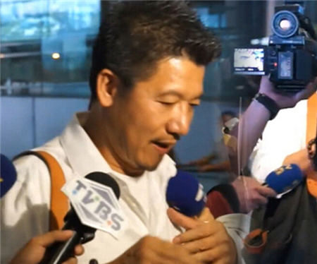 柯震东父亲训话 拘留所每天画“正”字