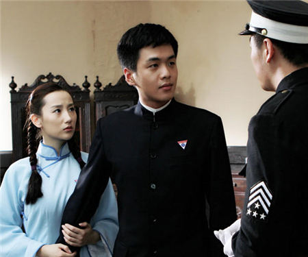 《雪豹》热播 张若昀高洋上演革命烽火恋