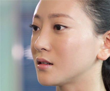 《触不可及》 故事让人耳目一新