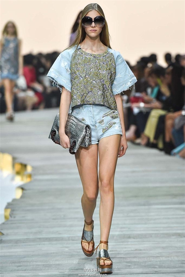 Roberto Cavalli 2015春夏女装流行发布