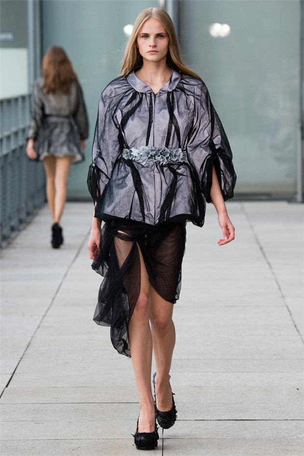 Iris van Herpen 2015春夏女装流行发布