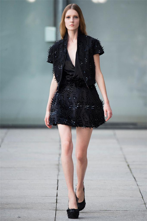 Iris van Herpen 2015春夏女装流行发布