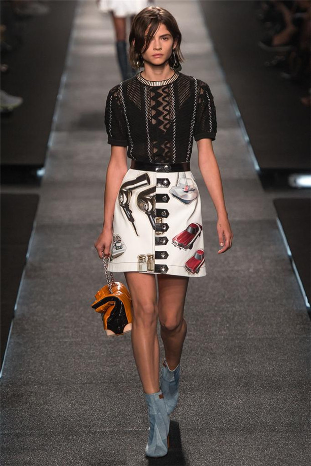 Louis Vuitton 2015春夏女装流行发布