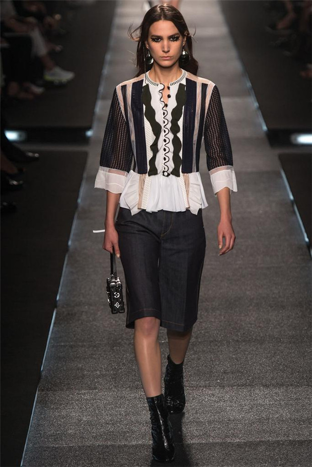 Louis Vuitton 2015春夏女装流行发布