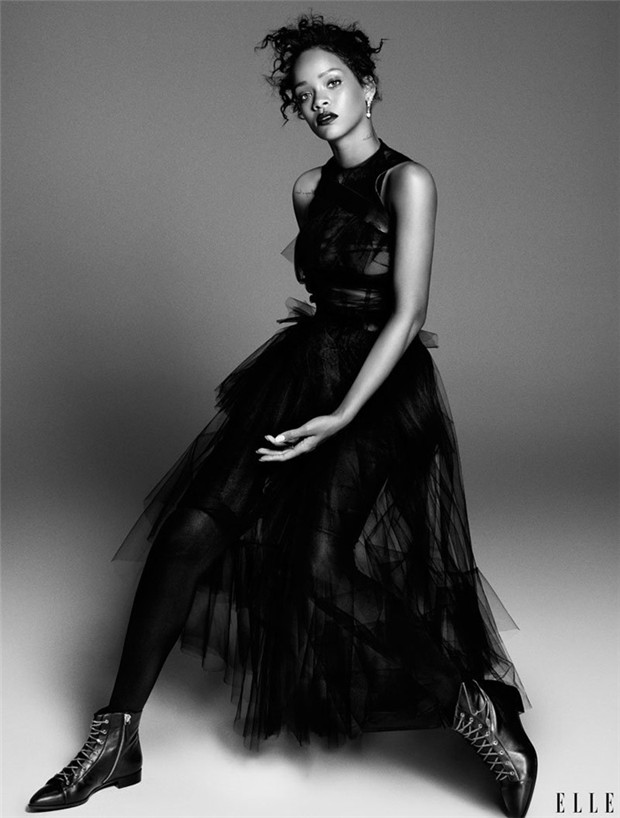 Rihanna《Elle》服装时尚2014年12月号