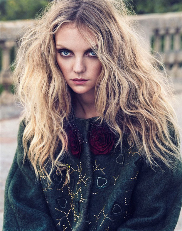 Heather Marks《Elle》2014年12月俄罗斯版