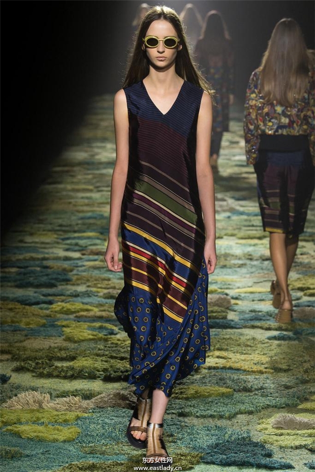 Dries Van Noten 2015春夏女装流行发布