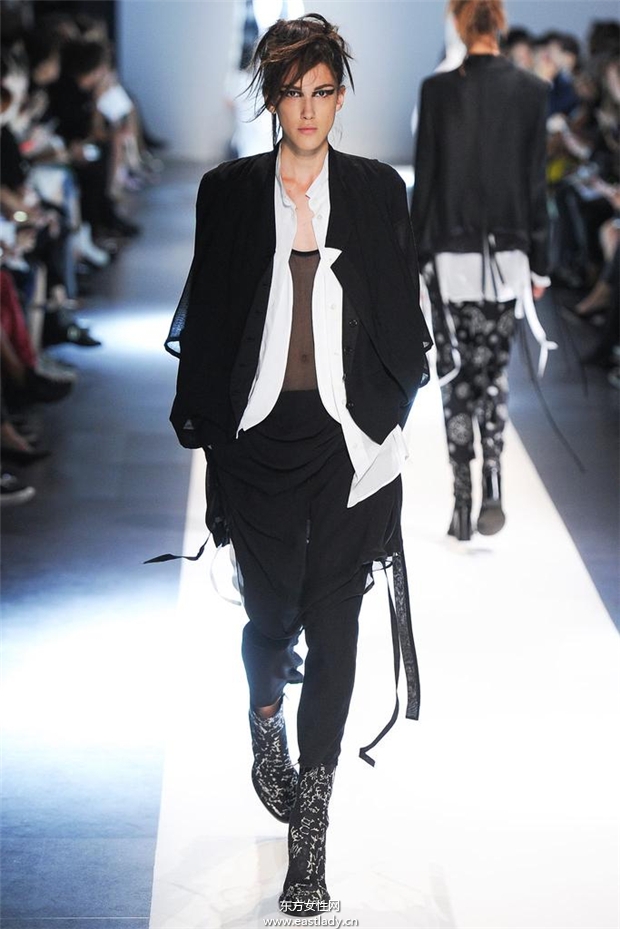 Ann Demeulemeester 2015春夏女装流行发布