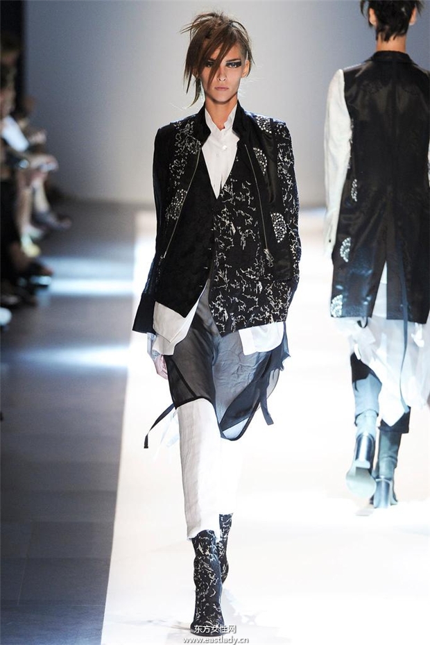 Ann Demeulemeester 2015春夏女装流行发布