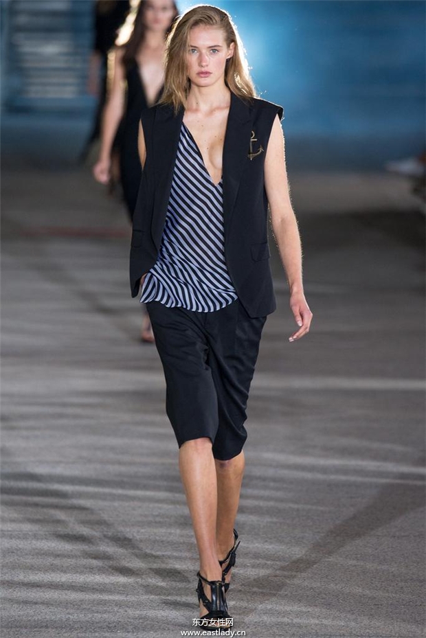 Anthony Vaccarello 2015春夏女装流行发布