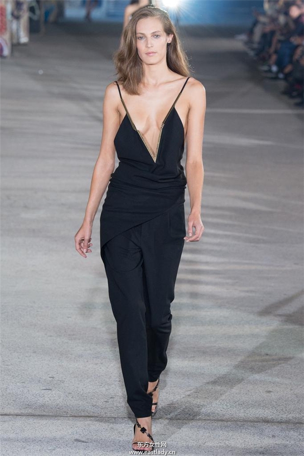 Anthony Vaccarello 2015春夏女装流行发布