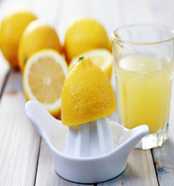 柠檬片泡水的功效,柠檬的营养价值