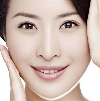 多种面部按摩方法 促使面部皮肤光润有泽