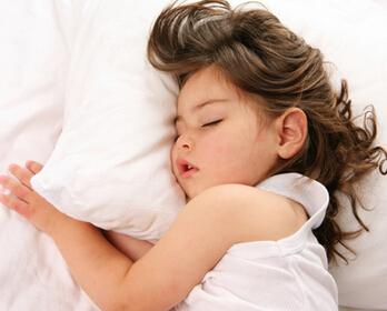 宝宝健康,8种睡相辨别宝宝的健康状况