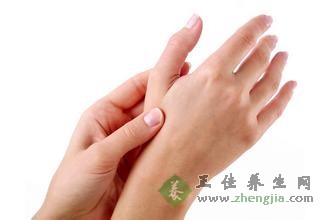 腱鞘炎怎麼治療 熏洗法治療腱鞘炎