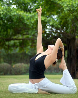 痛经怎么办,6式瑜伽动作可缓解女性痛经