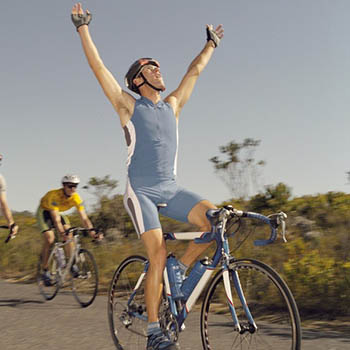 如何远离亚健康,骑自行车健身远离亚健康