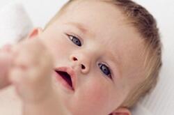 宝宝肺炎早期症状有哪些 宝宝咳嗽需当心