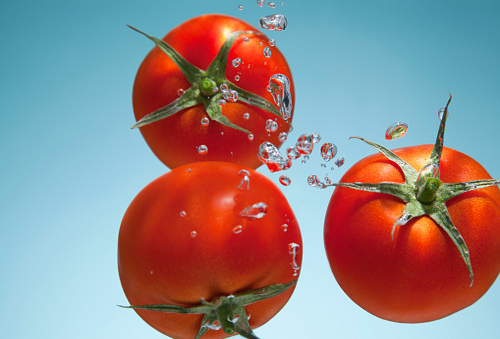 番茄红素作用    抗肿瘤辐射调节血脂