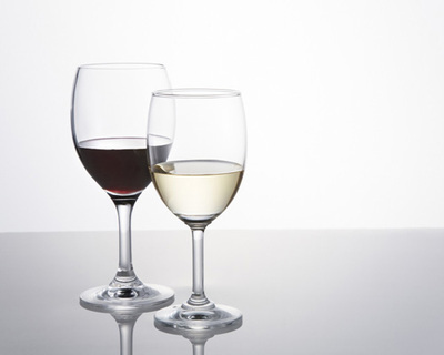 白葡萄酒的功效与作用，可治疗多种疾病