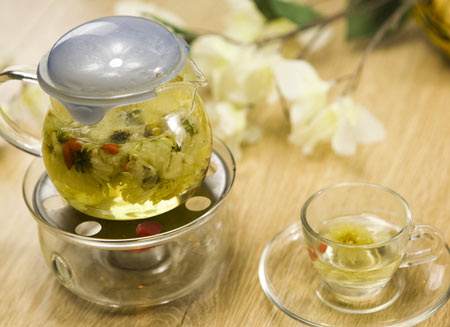 秋天喝什么茶好 不同的季节喝不同的茶