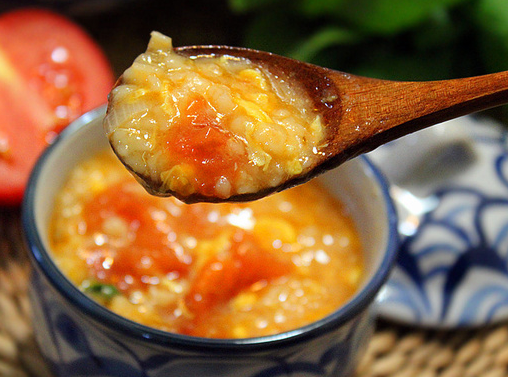 鸡蛋疙瘩汤的做法  制作简单味道好