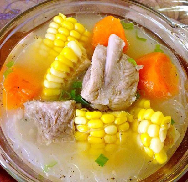 這個胡蘿卜玉米排骨湯,家庭必備
