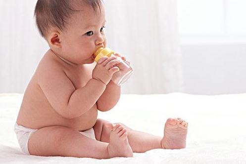 小宝宝腹泻不能吃以下几种类型的食物