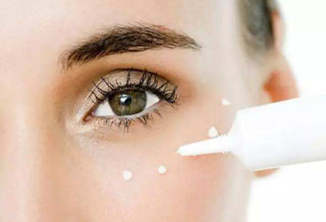 眼霜的使用方法 教你正确的使用眼霜