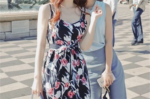 几款韩版夏装推荐 时尚设计散发柔美女人味