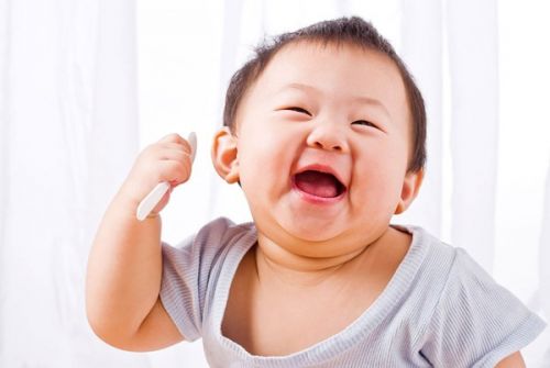 六个月的宝宝的早教 让宝宝多进行感官训练