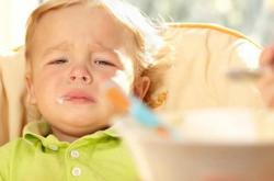 宝宝呕吐是什么原因 呕吐症状的分析